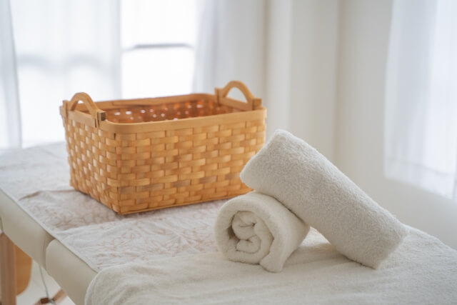 タオルとカゴ